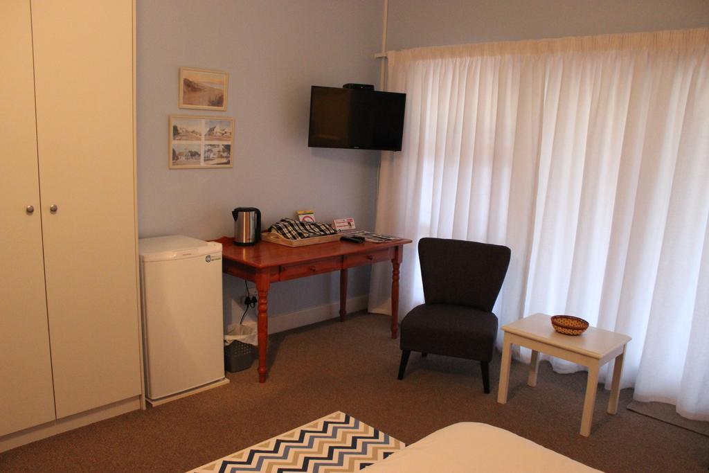 Smuts Ave. Guest Rooms Hermanus Buitenkant foto